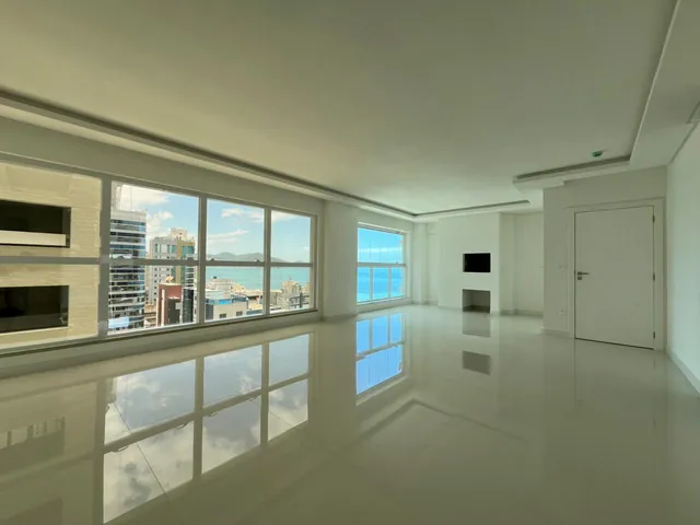 Imagem: Apartamento com Vista para o Mar À Venda