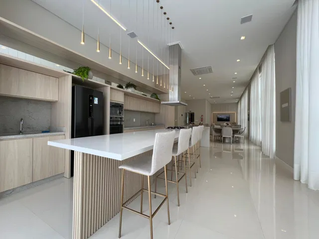 Imagem 12: Apartamento com Vista para o Mar À Venda com 4 Suítes Sendo 1 Máster 179.5M² em Meia Praia de Itapema Sc