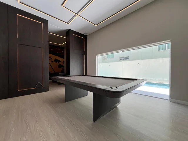 Imagem 8: Apartamento com Vista para o Mar À Venda com 4 Suítes Sendo 1 Máster 179.5M² em Meia Praia de Itapema Sc