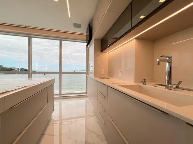 Imagem 11: Apartamento à venda Vista Mar 5 Suítes Sendo 1 Máster 352m² Privativos Centro de