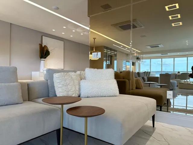 Imagem 14: Apartamento à venda Vista Mar 5 Suítes Sendo 1 Máster 352m² Privativos Centro de