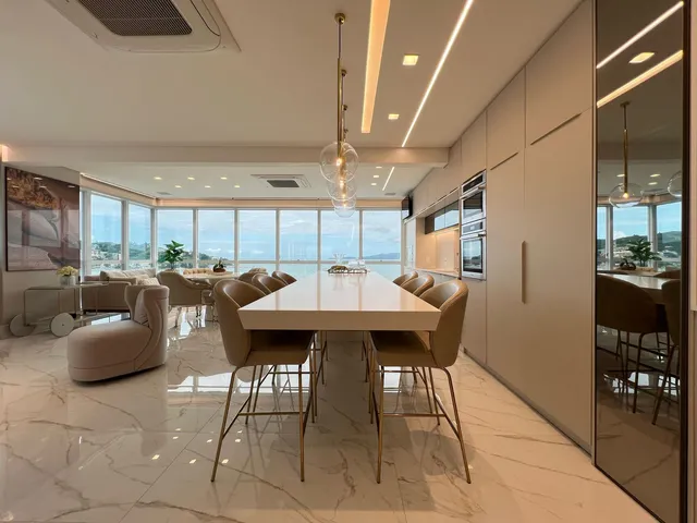 Imagem 3: Apartamento à venda Vista Mar 5 Suítes Sendo 1 Máster 352m² Privativos Centro de