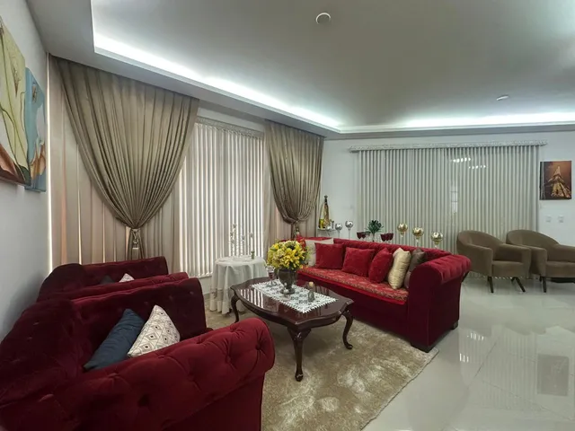 Imagem 2: Apartamento à Venda com 4 Suítes 197.7m² Privativos por R$ 2.850.000,00 Meia Praia de