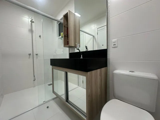 Imagem 12: Apartamento à Venda com 4 Suítes 197.7m² Privativos por R$ 2.850.000,00 Meia Praia de
