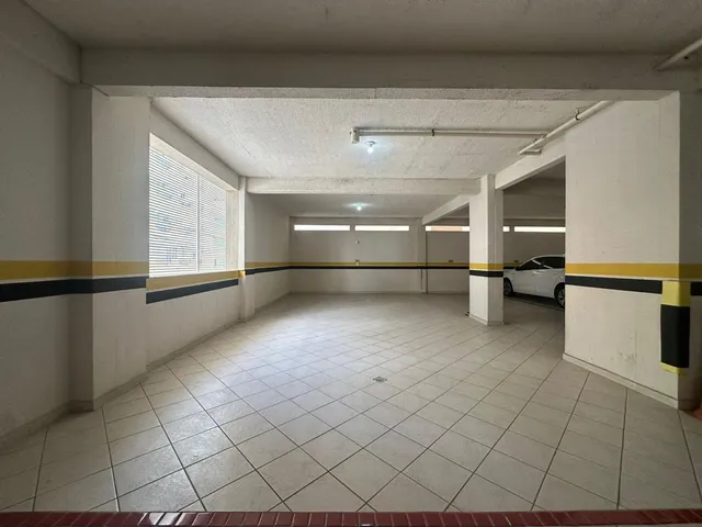 Imagem 15: Apartamento à Venda com 4 Suítes 197.7m² Privativos por R$ 2.850.000,00 Meia Praia de