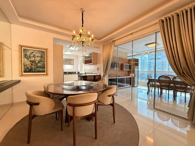 Imagem: Apartamento Vista Mar à Venda com 4 Suítes