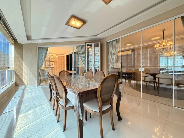 Imagem 9: Apartamento Vista Mar à Venda com 4 Suítes 197.7m² Privativos por R$ 2.490.000,00