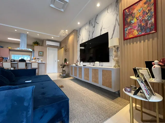 Imagem 3: Apartamento à Venda com 3 Suítes 145m² Privativos por R$ 1.699.000,00 Meia Praia de