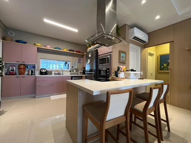 Imagem 8: Apartamento à Venda com 3 Suítes 145m² Privativos por R$ 1.699.000,00 Meia Praia de