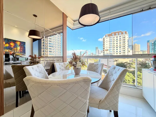 Imagem: O apartamento possui 4 Dormitórios, 4 Suítes, 4