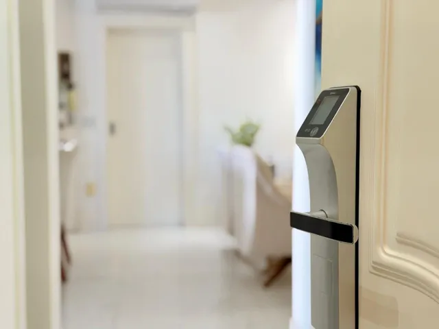Imagem 2: Apartamento À Venda com 170M² Frente Mar