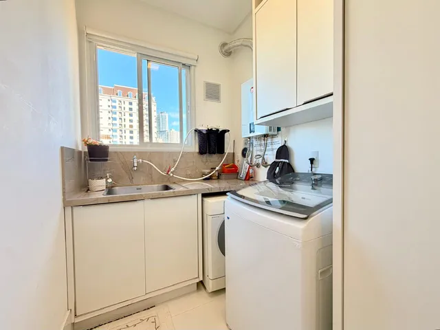 Imagem 7: Apartamento À Venda com 170M² Frente Mar