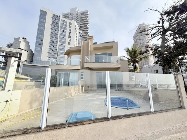 Imagem: Casa À Venda em Porto Belo, Pereque, com
