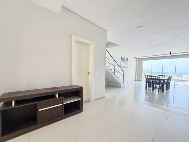Imagem 9: Casa À Venda em Porto Belo, Pereque, com 3 Quartos, 170M²