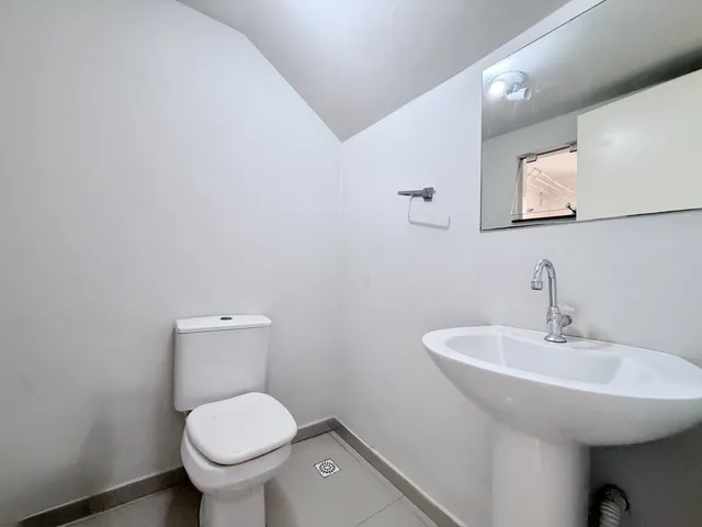 Imagem 8: Casa À Venda em Porto Belo, Pereque, com 3 Quartos, 170M²