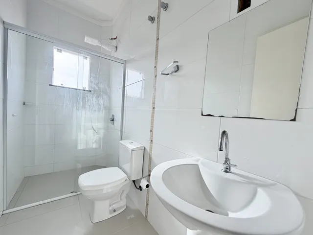Imagem 5: Casa À Venda em Porto Belo, Pereque, com 3 Quartos, 170M²