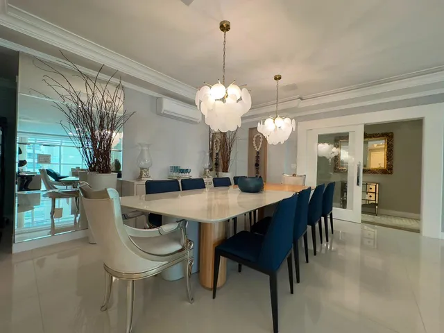 Imagem 5: Apartamento com Vista Mar à venda com 4 Suítes 281m² Privativos em Meia Praia de
