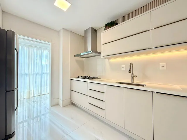 Imagem 10: Apartamento à venda em Itapema, Meia Praia, com 4 quartos, 180m²