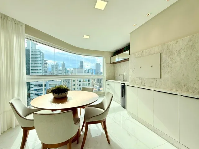 Imagem 13: Apartamento à venda em Itapema, Meia Praia, com 4 quartos, 180m²