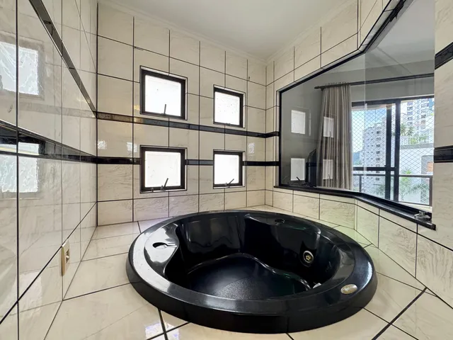 Imagem 12: Apartamento À Venda em Balneário Camboriú, Centro, com 3 Quartos, 149.2M²