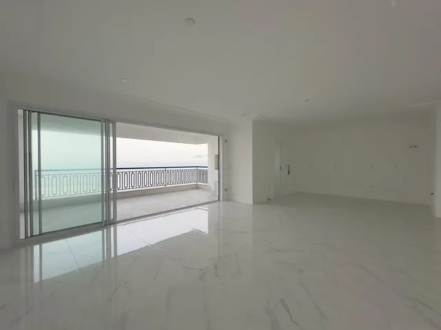 Imagem 4: Apartamento Vista Mar À Venda com 4 Suítes Sendo 1 Máster 190M² Privativos por R$ 3.900.000,00 Centro de Itapema Sc