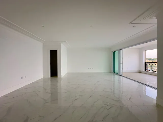 Imagem 6: Apartamento Vista Mar À Venda com 4 Suítes Sendo 1 Máster 190M² Privativos por R$ 3.900.000,00 Centro de Itapema Sc