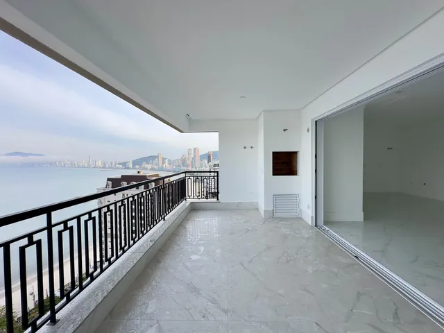 Imagem 8: Apartamento Vista Mar À Venda com 4 Suítes Sendo 1 Máster 190M² Privativos por R$ 3.900.000,00 Centro de Itapema Sc