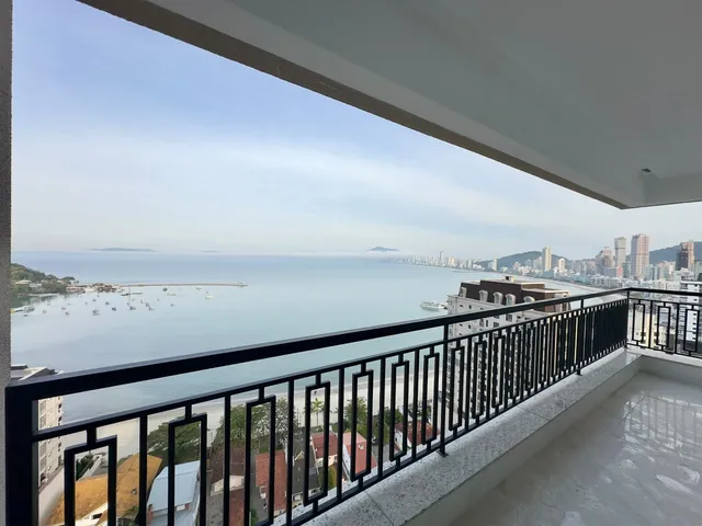 Imagem 7: Apartamento Vista Mar À Venda com 4 Suítes Sendo 1 Máster 190M² Privativos por R$ 3.900.000,00 Centro de Itapema Sc