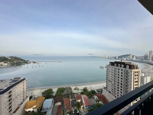 Imagem 12: Apartamento Vista Mar À Venda com 4 Suítes Sendo 1 Máster 190M² Privativos por R$ 3.900.000,00 Centro de Itapema Sc