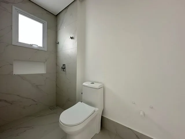 Imagem 14: Apartamento Vista Mar À Venda com 4 Suítes Sendo 1 Máster 190M² Privativos por R$ 3.900.000,00 Centro de Itapema Sc
