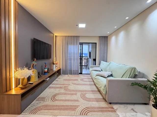 Imagem 2: Apartamento à venda com 2 Suítes 90m² Privativos Centro de Balneário Camboriú SC por