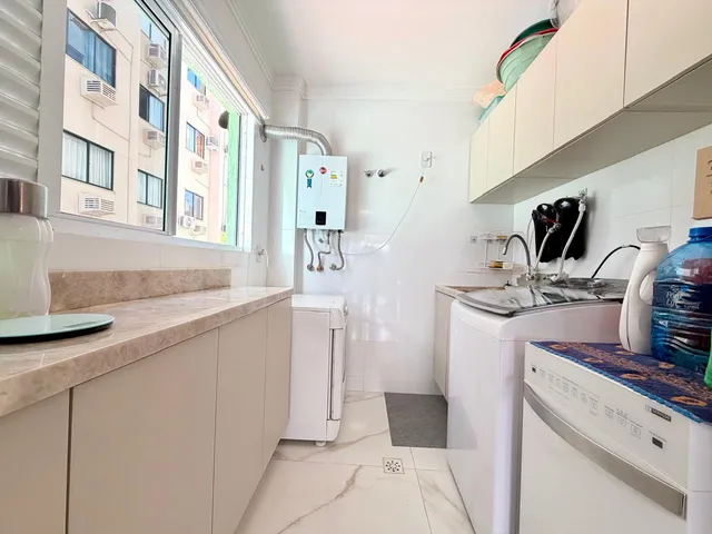 Imagem 7: Apto à venda MOBILIADO com 2 SUITES MAIS 1 SUITE MASTER , 176m² PRIVATIVOS QUADRA DO