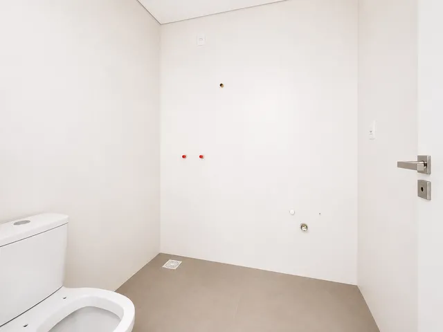 Imagem 11: Apartamento à venda com 3 Suítes 103m² Privativos por R$ 1.280.000,00 em Meia Praia de