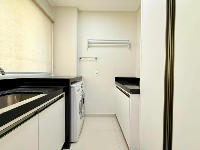 Imagem 11: Apartamento À Venda com 3 Suítes 129M² Privativos por R$ 1.500.000,00 em Meia Praia de Itapema Sc
