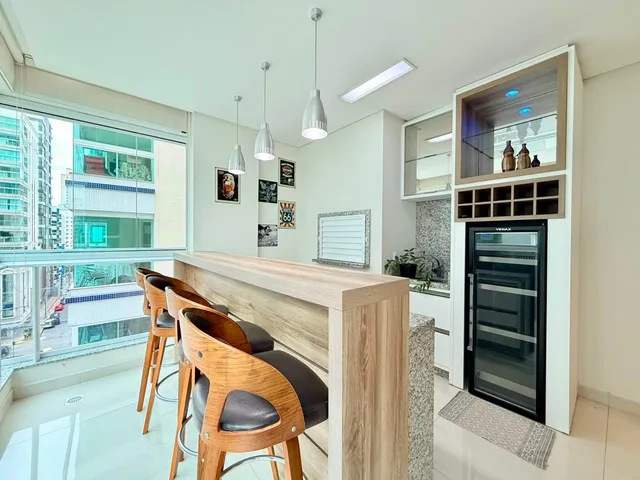 Imagem 14: Apartamento À Venda com 3 Suítes 129M² Privativos por R$ 1.500.000,00 em Meia Praia de Itapema Sc