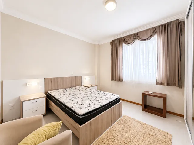 Imagem 14: Apartamento À Venda com 3 Suítes 212M² Privativos por R$ 3.550.000,00 em Meia Praia de Itapema Sc