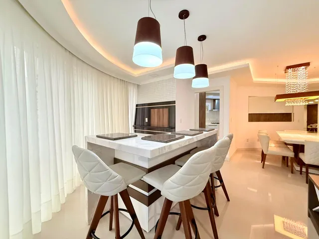 Imagem 14: Apartamento com vista para o mar à venda com 03 Suítes 202m² Privativos por R