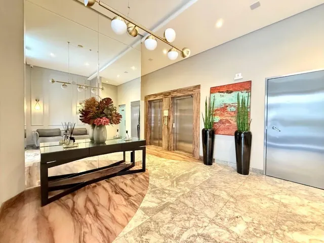 Imagem: Apartamento com vista para o mar à venda