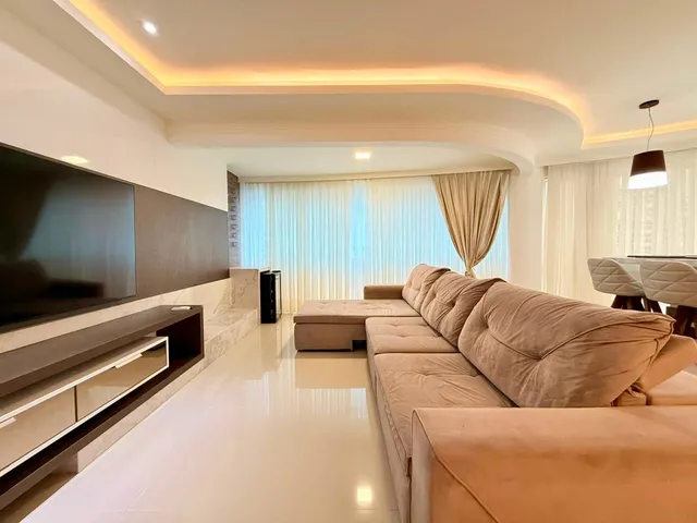 Imagem 6: Apartamento com vista para o mar à venda com 03 Suítes 202m² Privativos por R
