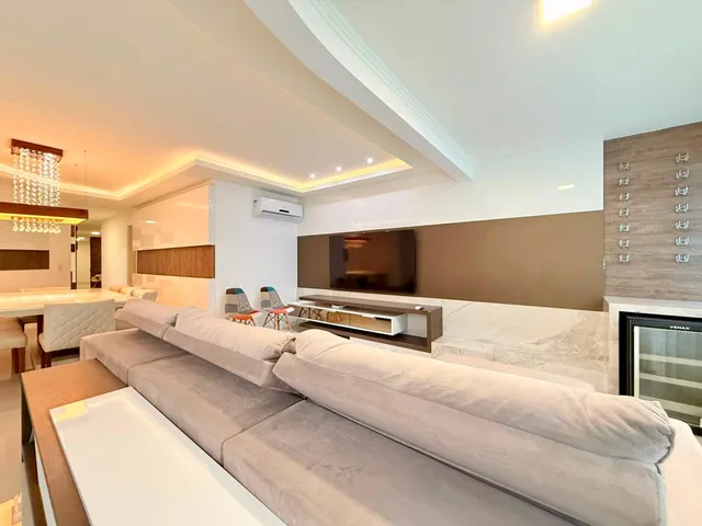 Imagem 7: Apartamento com vista para o mar à venda com 03 Suítes 202m² Privativos por R