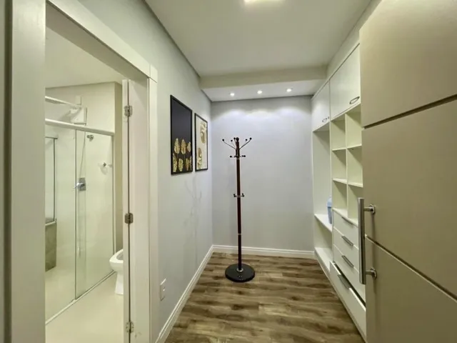 Imagem 4: Apartamento à venda com 170m² com 3 Dorm. sendo 1 suítes Master Mobiliado com 2 vagas