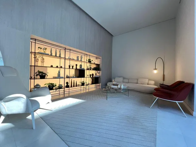 Imagem 2: Apartamento à vendaem Meia Praia Itapema com 128.5m², sendo 3 suítes Mobiliado e 3