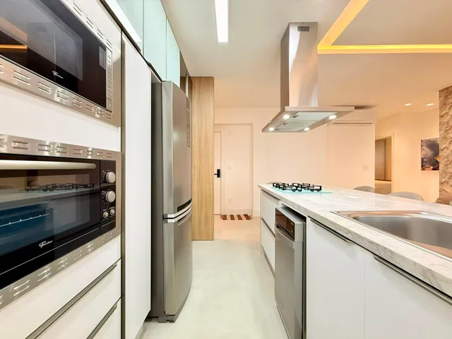 Imagem 10: Apartamento à vendaem Meia Praia Itapema com 128.5m², sendo 3 suítes Mobiliado e 3