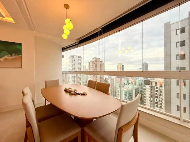 Imagem 12: Apartamento à vendaem Meia Praia Itapema com 128.5m², sendo 3 suítes Mobiliado e 3