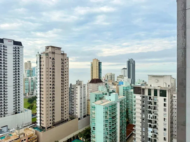 Imagem 14: Apartamento à vendaem Meia Praia Itapema com 128.5m², sendo 3 suítes Mobiliado e 3