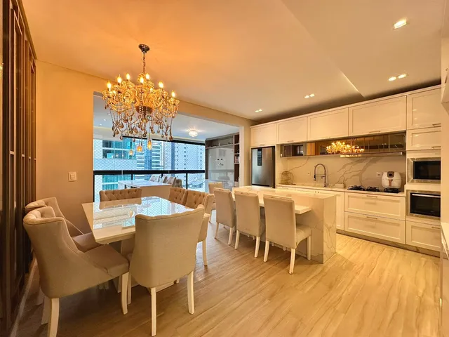 Imagem 6: Apartamento à venda com 135m² com 3 suítes mobiliado em Meia Praia por R$ 2.200.000,00