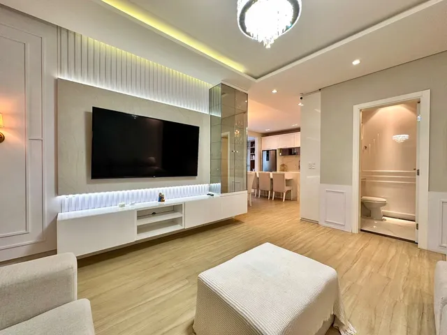 Imagem 3: Apartamento à venda com 135m² com 3 suítes mobiliado em Meia Praia por R$ 2.200.000,00