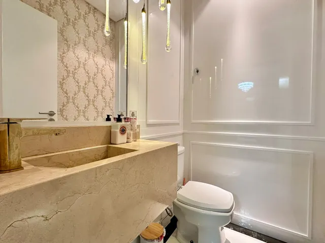 Imagem 5: Apartamento à venda com 135m² com 3 suítes mobiliado em Meia Praia por R$ 2.200.000,00