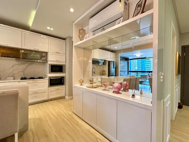 Imagem 14: Apartamento à venda com 135m² com 3 suítes mobiliado em Meia Praia por R$ 2.200.000,00