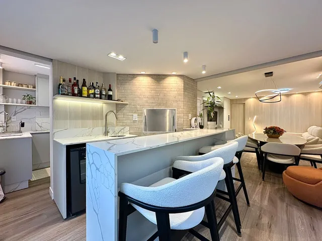 Imagem 12: Apartamento À Venda com 3 Dormitórios Sendo 1 Suíte 120M² Privativos por R$ 1.300.000,00 Meia Praia de Itapema Sc